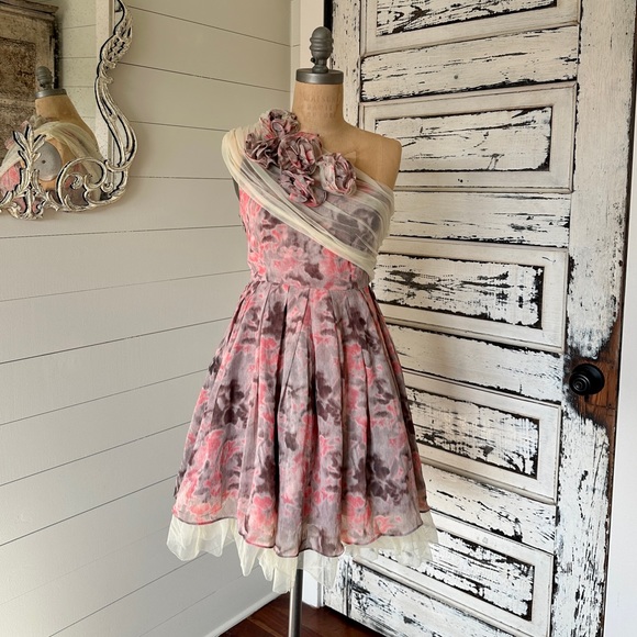 Anthropologie Dresses & Skirts - Floral mini dress by ryu